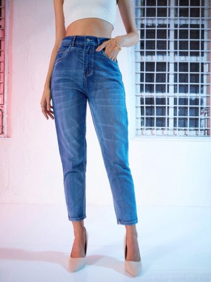 SASSAFRAS Women Blue Pure Cotton Relaxed Fit High-Rise Clean Look Cropped Jeans