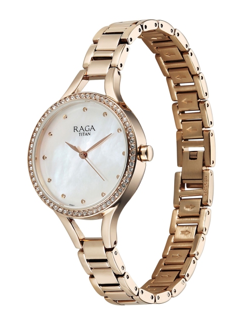 Titan Raga Raga Showstopper Women Dial & Bracelet Style Analogue Watch 95275WM01