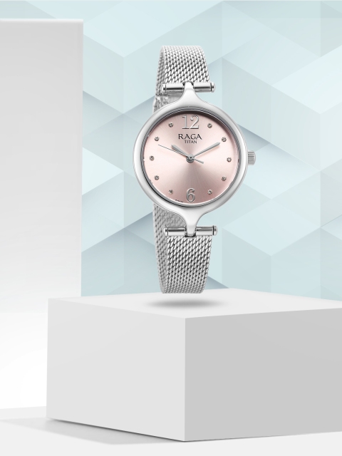 Titan Raga Show Stopper Women Embellished Dial Bracelet Analogue Watch 95268SM01